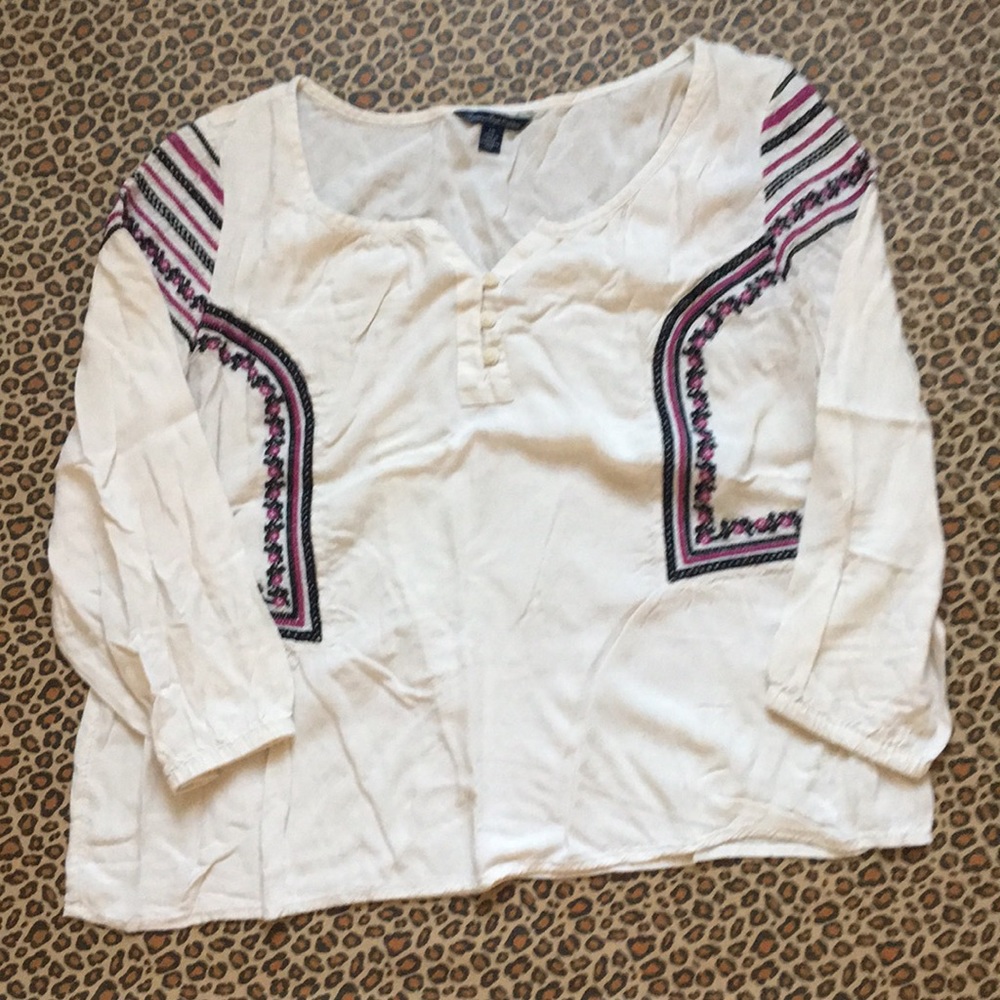 Loose fitting American Eagle top